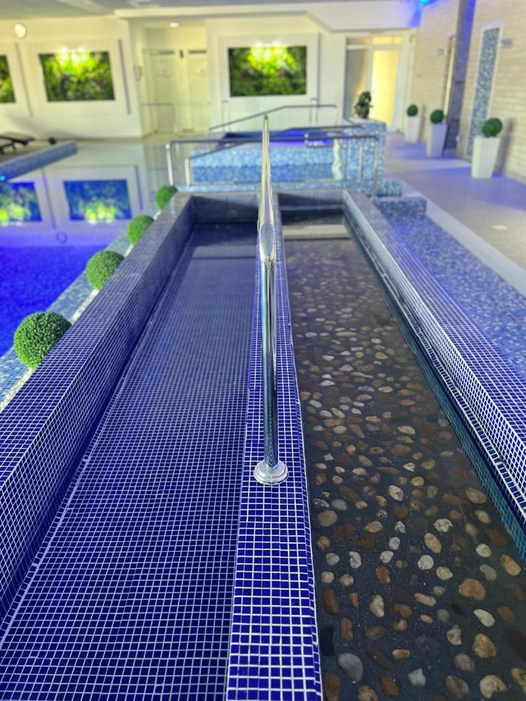 "Poseidon" Centar Aparthotel Stari Banovci Exterior photo