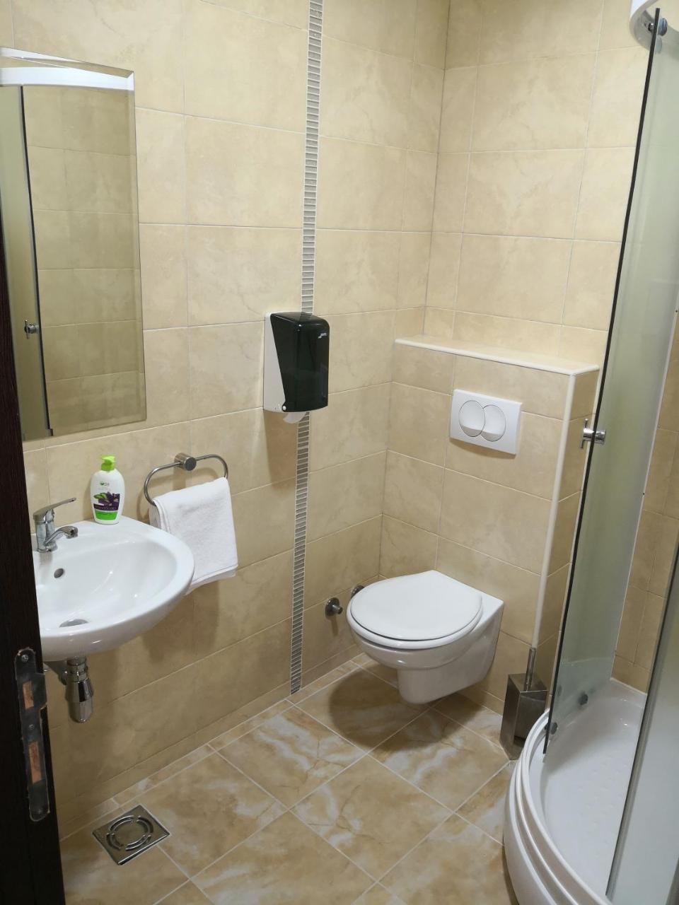 "Poseidon" Centar Aparthotel Stari Banovci Exterior photo